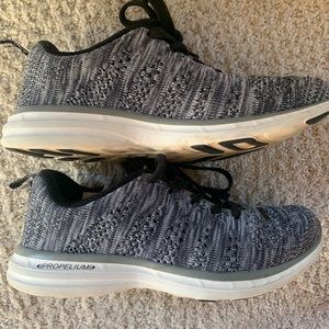Lululemon APL shoes